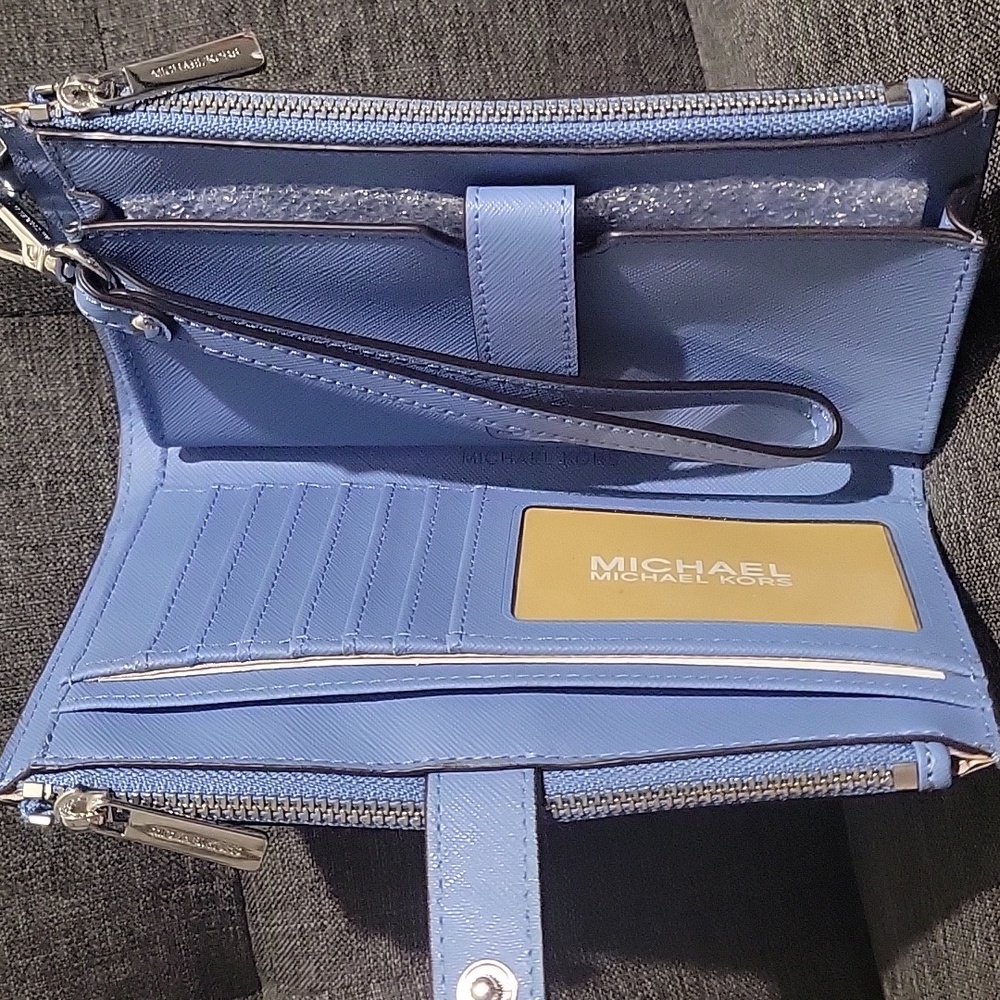 Michael Kors Blue Wallet - Picture 3 of 4